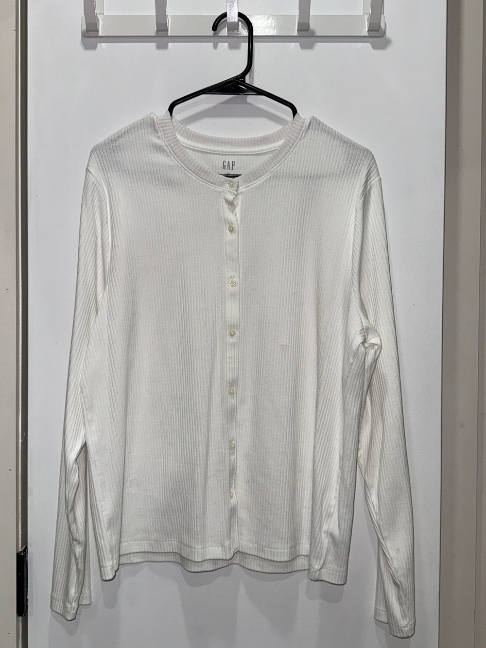 GAP White Ribbed Button-Front Long Sleeve Henley, XXL